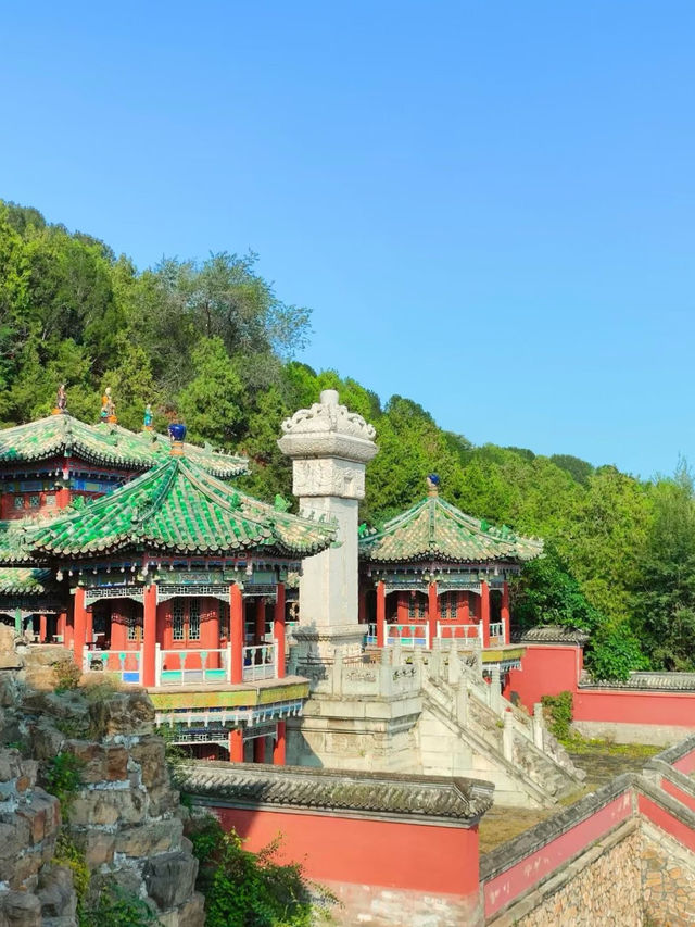 頤和園，皇家園林典範，適合秋遊