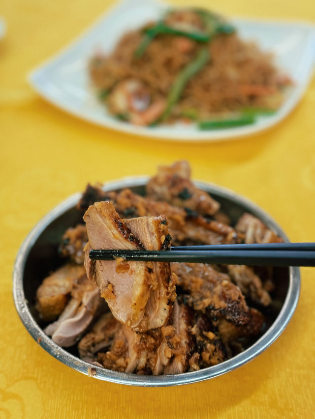 深圳大排檔｜何超蓮推薦的小煵記。