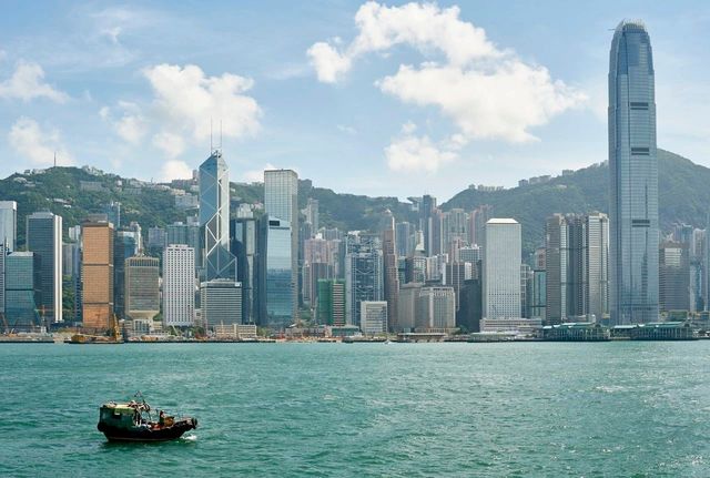香港。