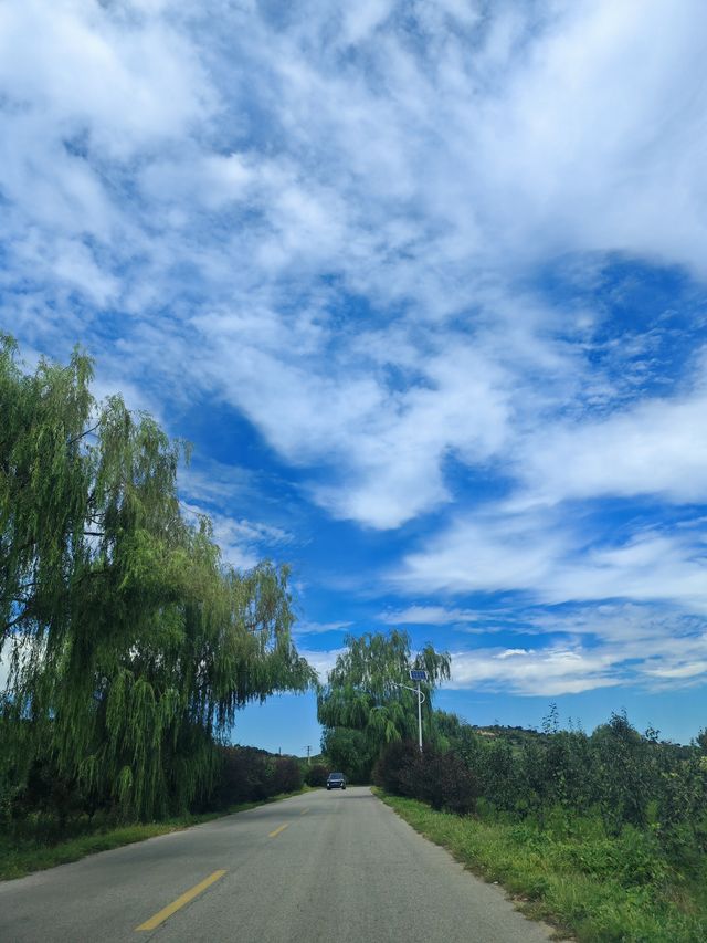 親近北鎮醫巫閭山。