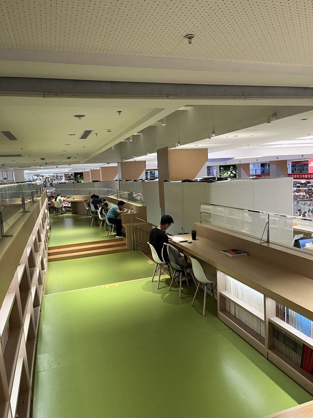 深圳書城中心店📚✨