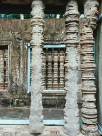 Glorious Angkor Thom Magnificent Ruins: Impression and Posession
