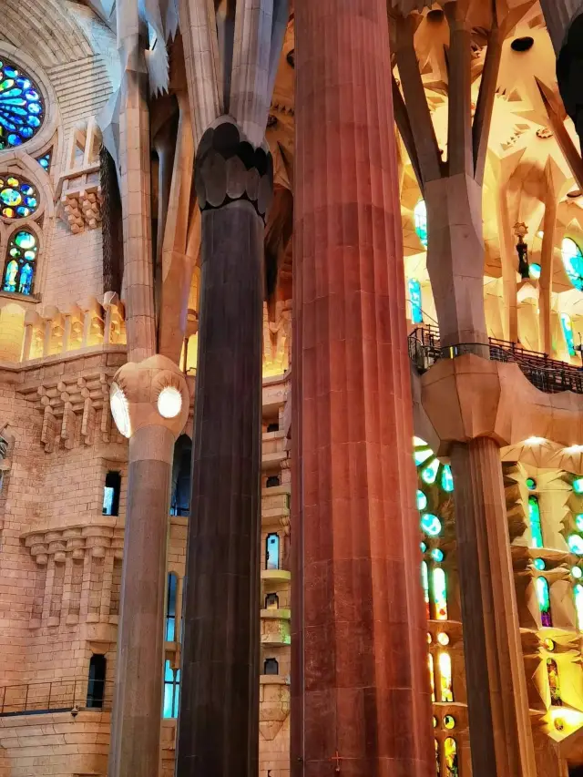 มหาวิหารซากราดา ฟามีเลีย