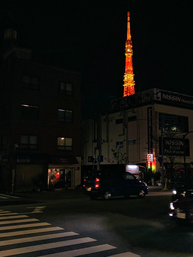 東京鐵塔｜經典紅白地標，東京街頭最佳風景 