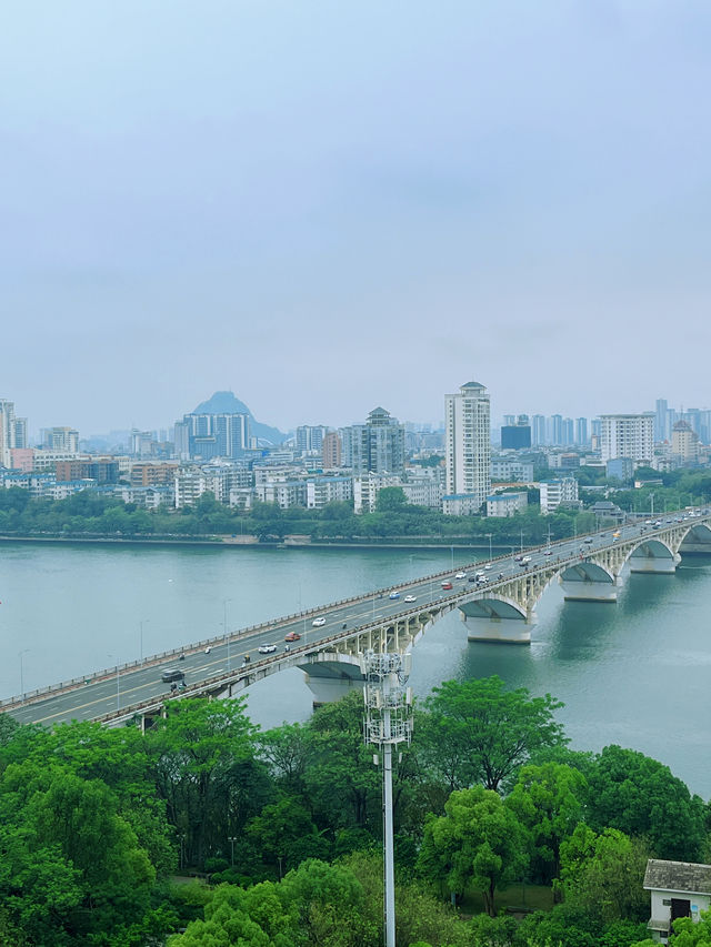 柳州住宿|舒適江景房