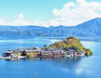 瀘沽湖必打卡！邂逅高原明珠嘅治癒之旅