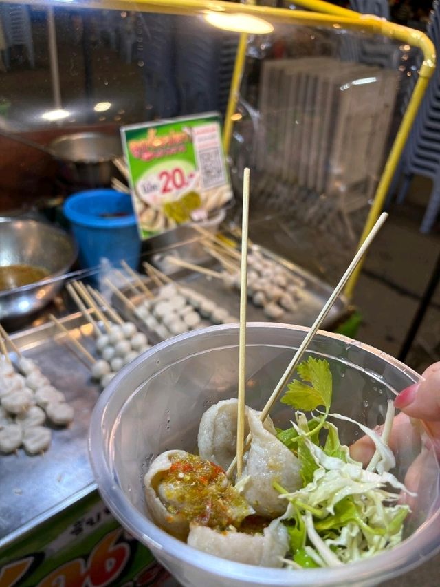 曼谷隱藏版平價美食天堂！廊曼機場旁高CP值夜市大揭秘 