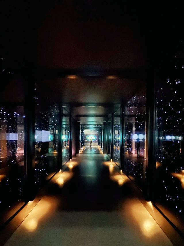 *【香港太空館：宇宙探險の楽園】**  