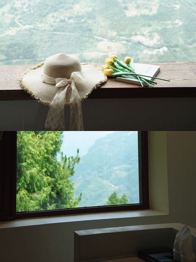 巫山雲端民宿｜躺喺房睇山水動態壁紙