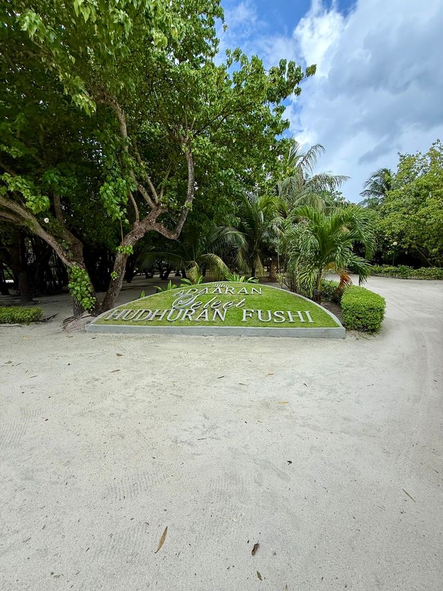 A Serene Stay at Adaaran Select Hudhuranfushi