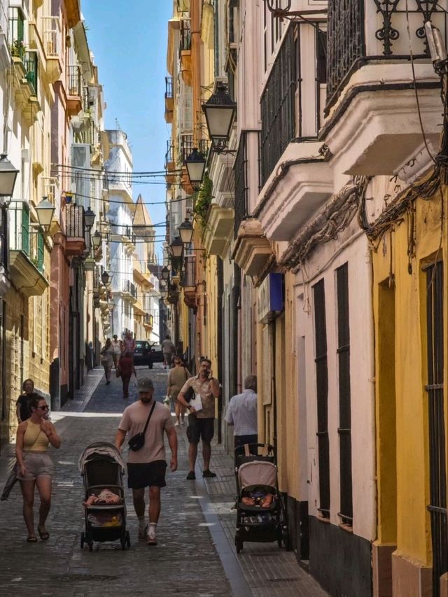 Day Trip Guide: Exploring Cádiz from Seville