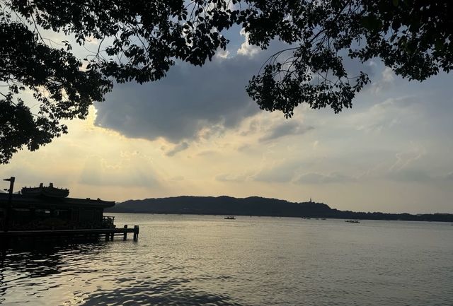杭州西湖絕美打卡攻略｜這份浪漫請收好