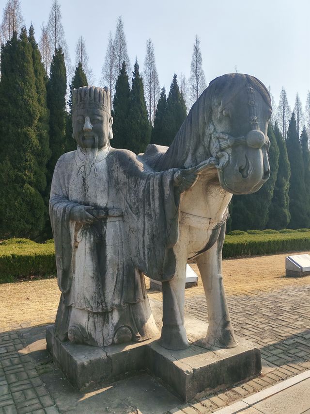 明祖陵神道石刻及陵冢玄宮