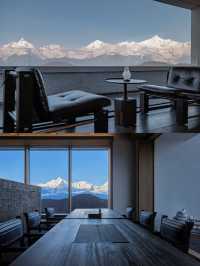 躺著看梅里雪山，時間在這裡慢速播放