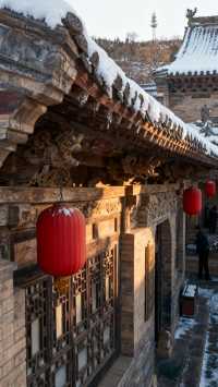 王家大院冬季擺爛攻略：500元拿捏“民間故宮”的雪後浪漫