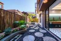 闖入版納雨林夢境|在綠野泡池別墅裡,私享一個會呼吸的春天