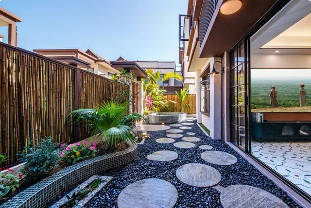 闖入版納雨林夢境|在綠野泡池別墅裡,私享一個會呼吸的春天 闖入版納雨林夢境|在綠野泡池別墅裡,私享一個會呼吸的春天