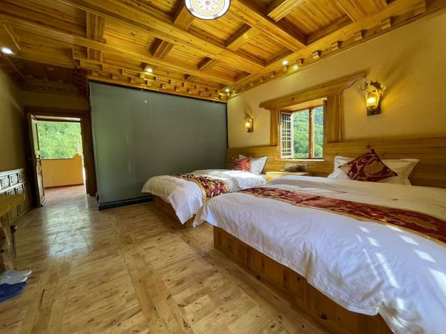 12 月的丹巴緣起居藏著冬日溫柔