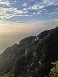 無限風光在險峰！