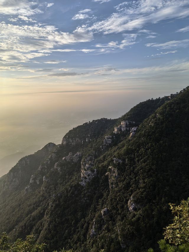 無限風光在險峰！