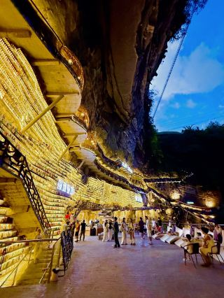 Guangxi’s Seriously Underrated Treasure! A Visual and Adrenaline Shock!