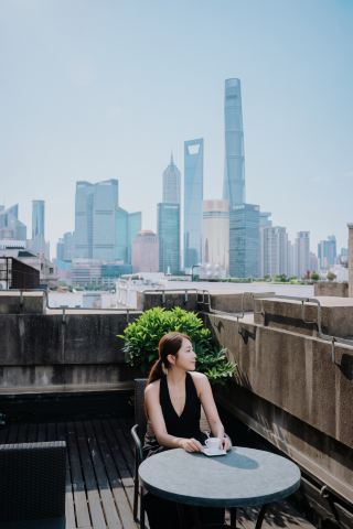 Shanghai | stay in a modern aesthetic hotel that captures a century of time on the Bund
