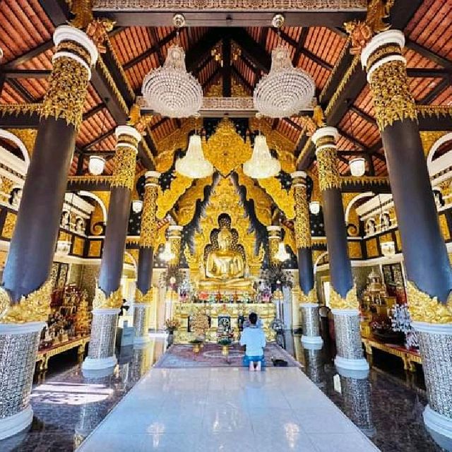 พาเที่ยววัดสวยลำปาง