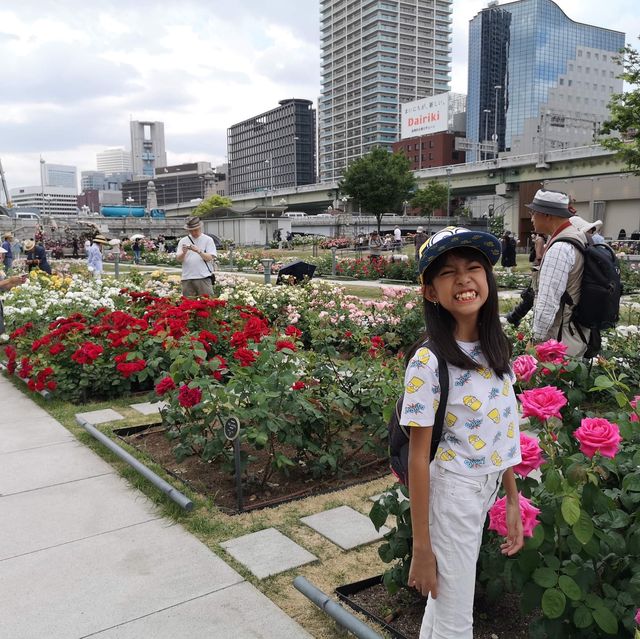 Nakanoshima Rose Garden