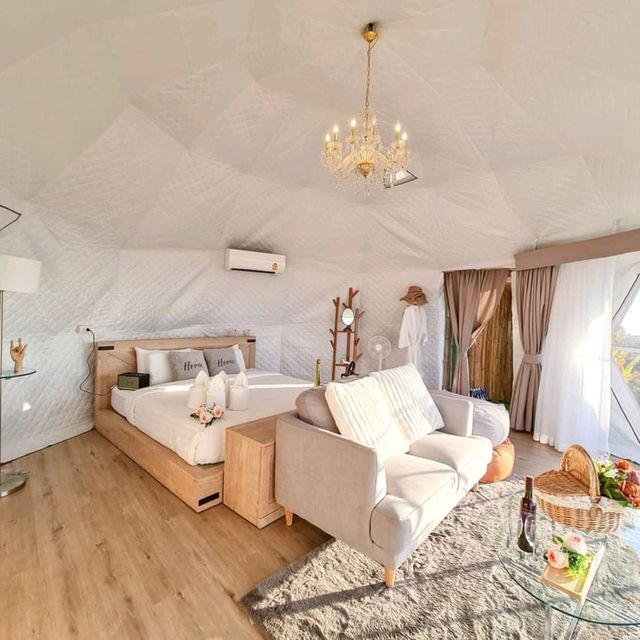 ลากแฟนไปตื่นมาดูหมอกนอน​Glamping​ สุดลักซ์ชูวที่เชียงใหม่