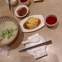 享受樂天皇朝 , 令人快樂的美食！