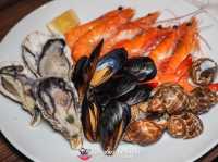 บุฟเฟ่ต์จุก ๆ ได้ Lobster คนละ 1 ตัว