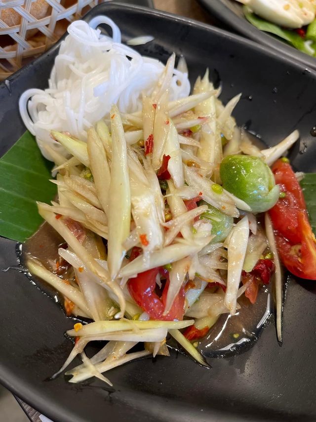 ส้มตำร้านเด็ด ลาว ญวน อร่อยบอกต่อ🍴