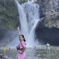 Tegenungan waterfall