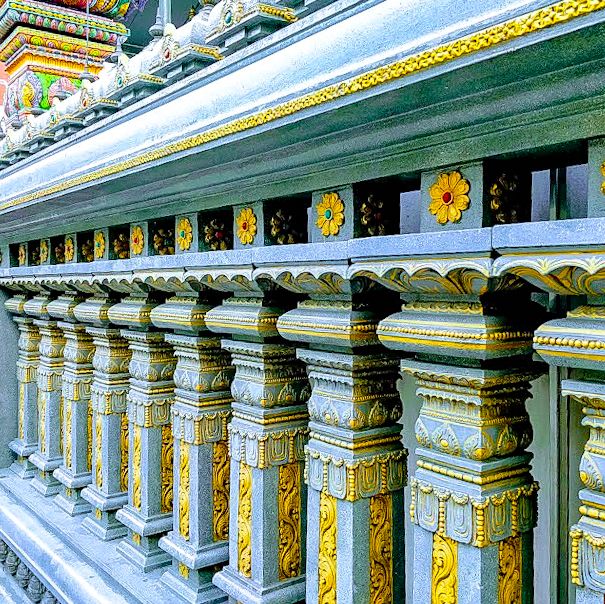 พิกัดขอพร ความรัก  พระแม่อุมาเทวี (วัดแขกสีลม)
