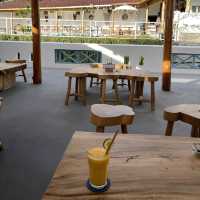 Seaesta Komodo Resort Cafe