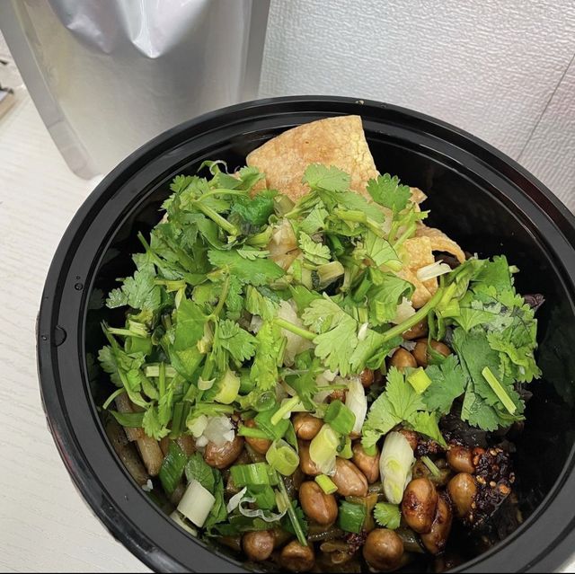 獨特長沙臭豆腐及串串香