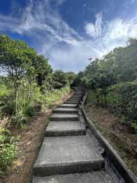 Summer Hiking to the beach (Big Wave Bay)