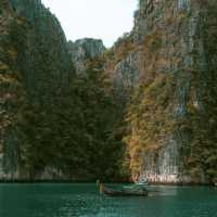 เกาะพีพี หนีเขา ไปทะเล 🌊