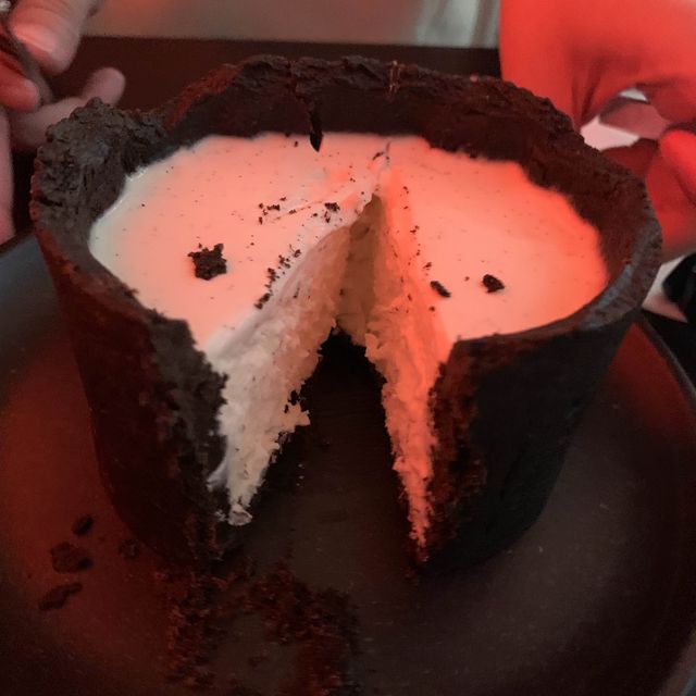 When all the cakes are black and white- cafe Nudake