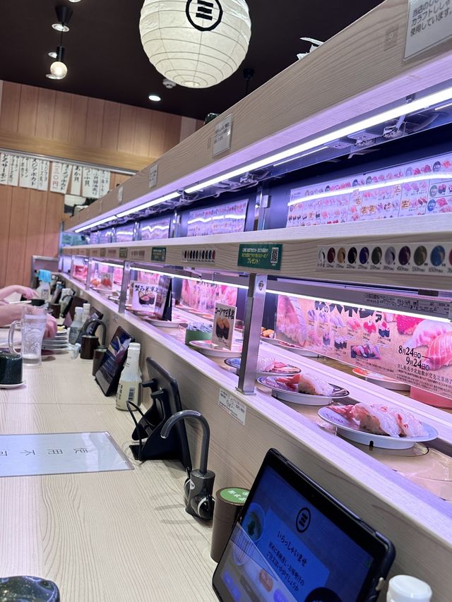 《日本東京人形町》回転寿司みさき 人形町店