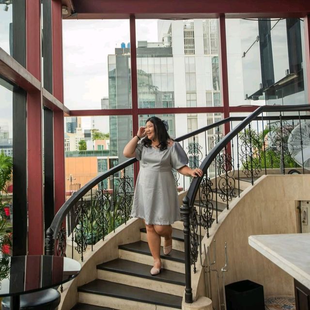 ที่พักกรุงเทพ  สุดหรูใจกลางเมือง Skyview BKK