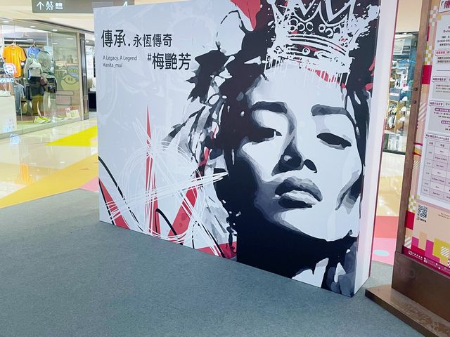Moko商場梅艷芳紀念展覽