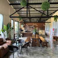 บ้านปลูกผลคาเฟ่ คาเฟ่ลับสำรับพื้นบ้าน