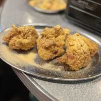 【大阪・東梅田】サムギョプサル食べ放題が2500円から「韓国屋台酒場 韓ラブ 梅田店」
