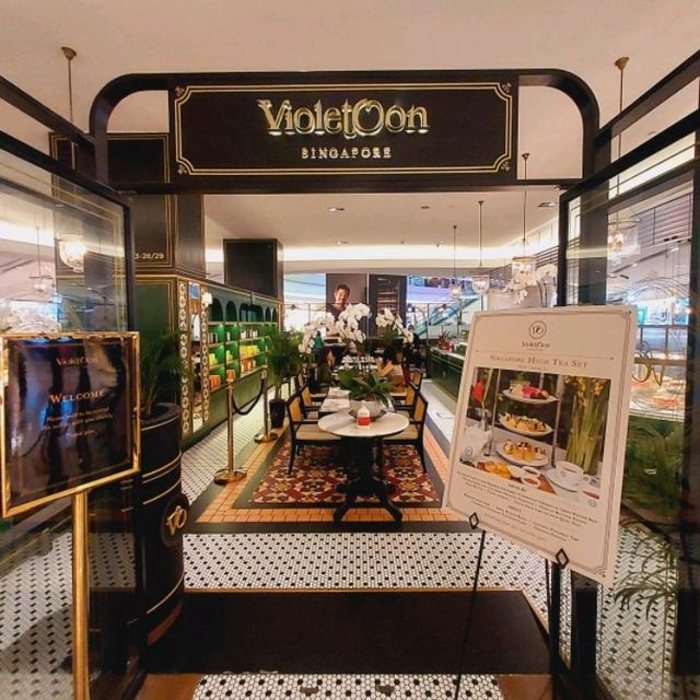 The shopping Mecca of Singapore, Orchard Road