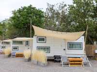 MORE THAN Beach & Cafe รถบ้านสุดคิ้วท์ชะอำ