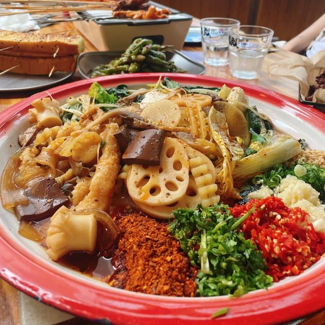 週末北上探店👍🏻超惹味串燒、大盤麻辣燙