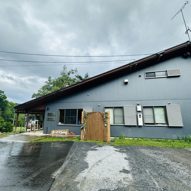長野八千穗高原駒出池小木屋/露營區