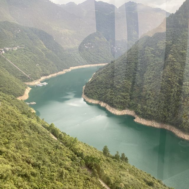 【重慶】天生三橋、仙女山：玻璃眺台、變形金剛取景、琉璃洞震撼景色，限時優惠！