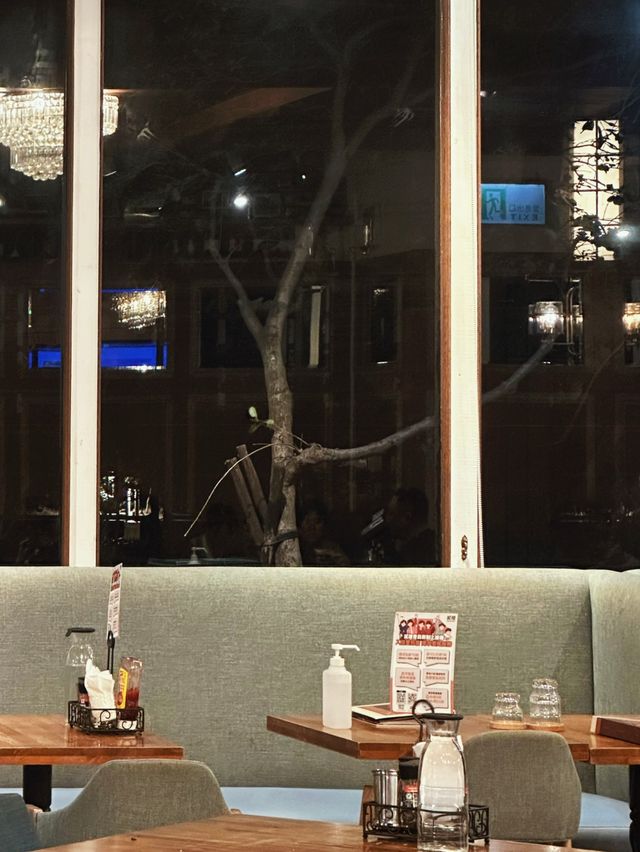 [台北] 人氣大份量美式早午餐 寵物友善親子友善餐廳推薦-貳樓Second Floor Cafe